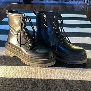 Azalea Wang Platform Combat Boots Size 6.5​​​